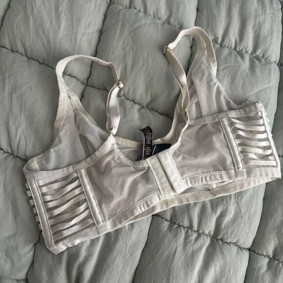 Victoria Secret Mesh White Bra 34D - Picture 3 of 4
